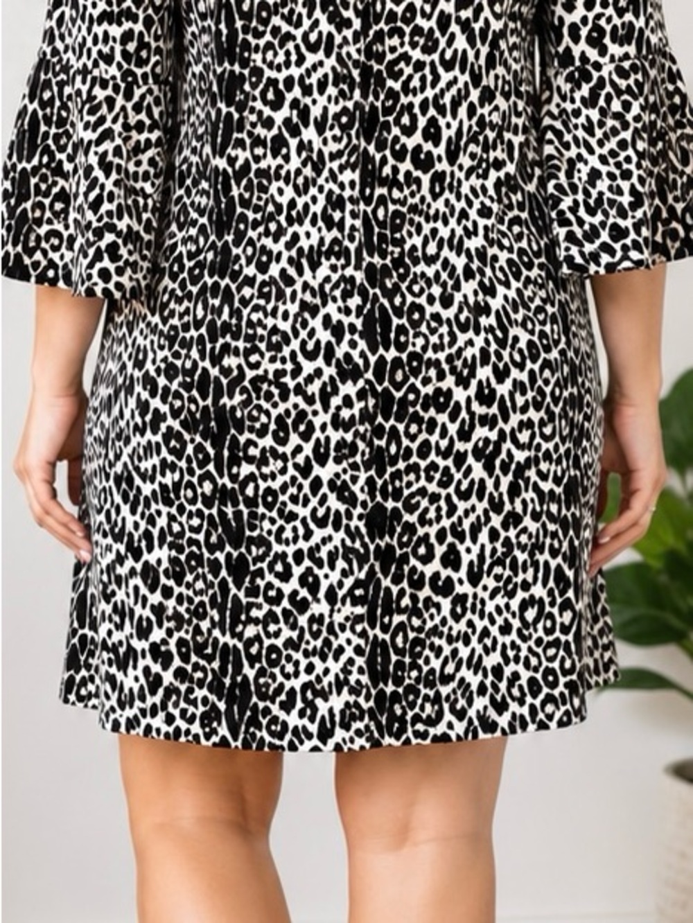 New York & Company Black and White Leopard Print Mini Dress Bell Sleeve Size XL